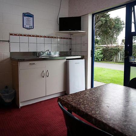 New Plymouth Top 10 Holiday Park Bilik gambar