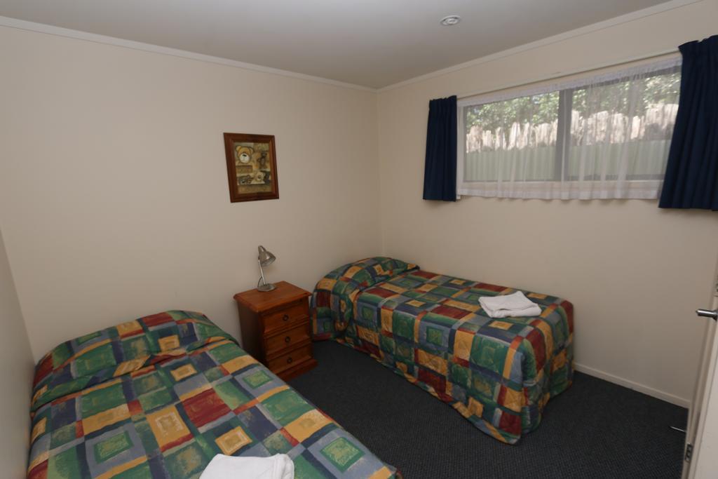 New Plymouth Top 10 Holiday Park Bilik gambar