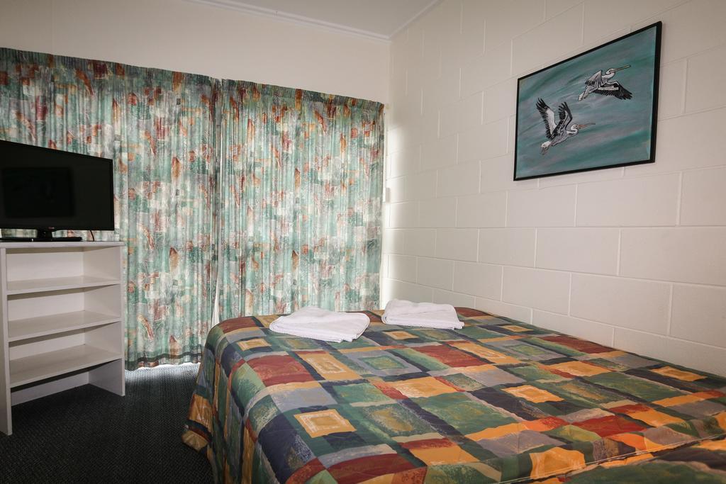 New Plymouth Top 10 Holiday Park Bilik gambar