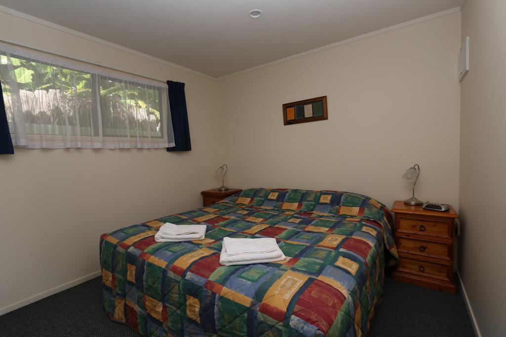 New Plymouth Top 10 Holiday Park Bilik gambar